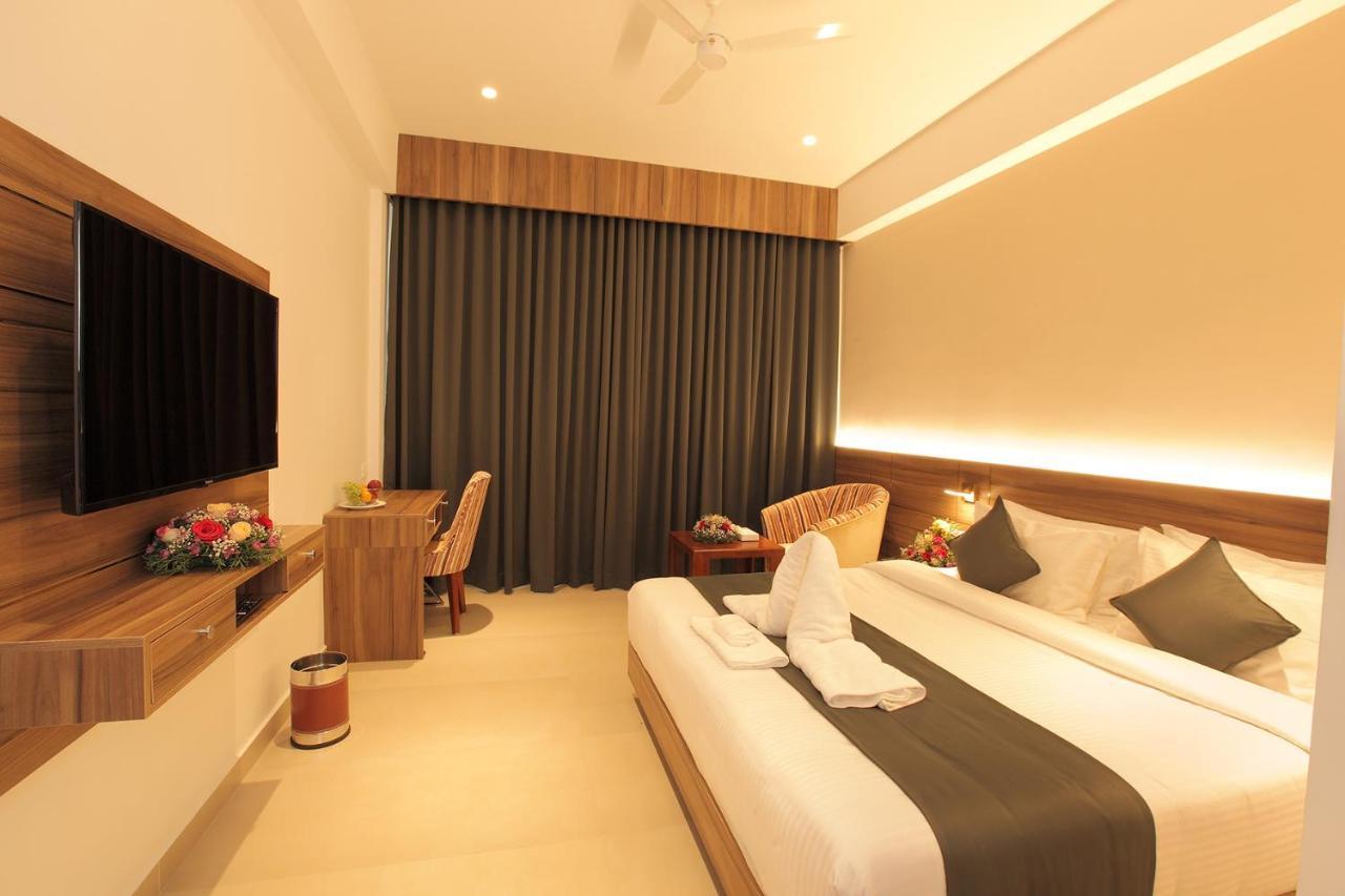 Hotel Maria Park Muvattupuzha Ngoại thất bức ảnh