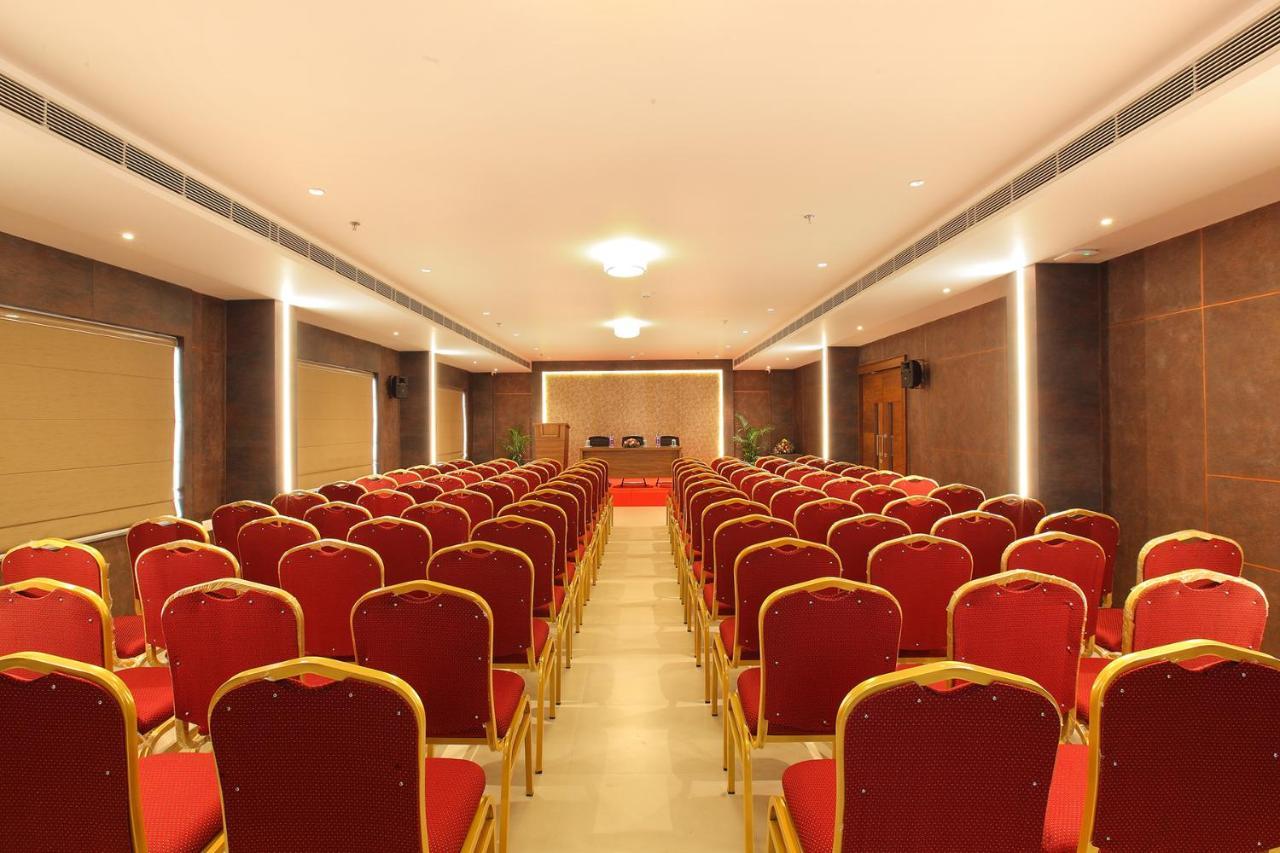 Hotel Maria Park Muvattupuzha Ngoại thất bức ảnh